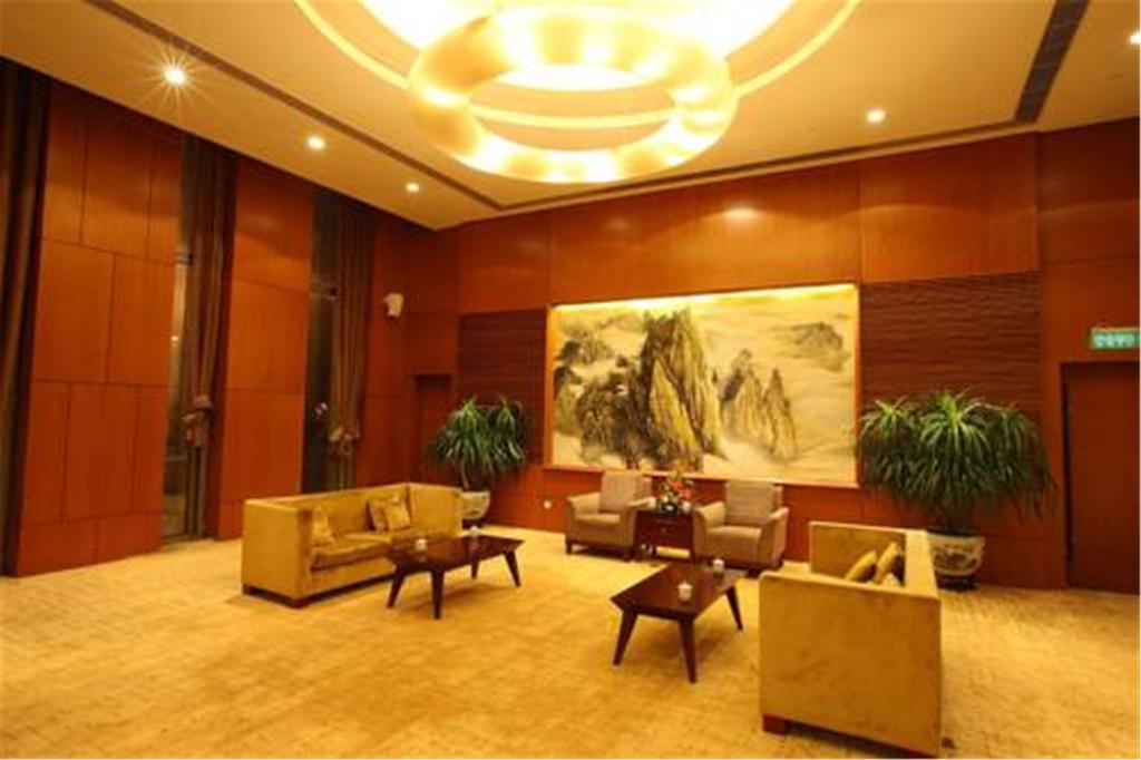 Howard Johnson Plaza Lingang Shanghai Nanhui Exterior photo